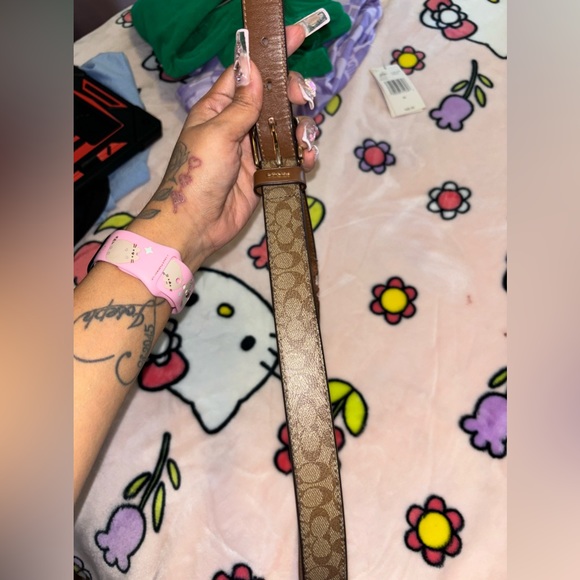 Coach - Picture 2 of 3